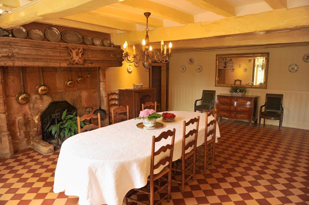 Chateau De La Venerie Denicé Kültér fotó